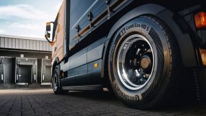 LKW-Pflege: Reifenkontrolle & Wechsel